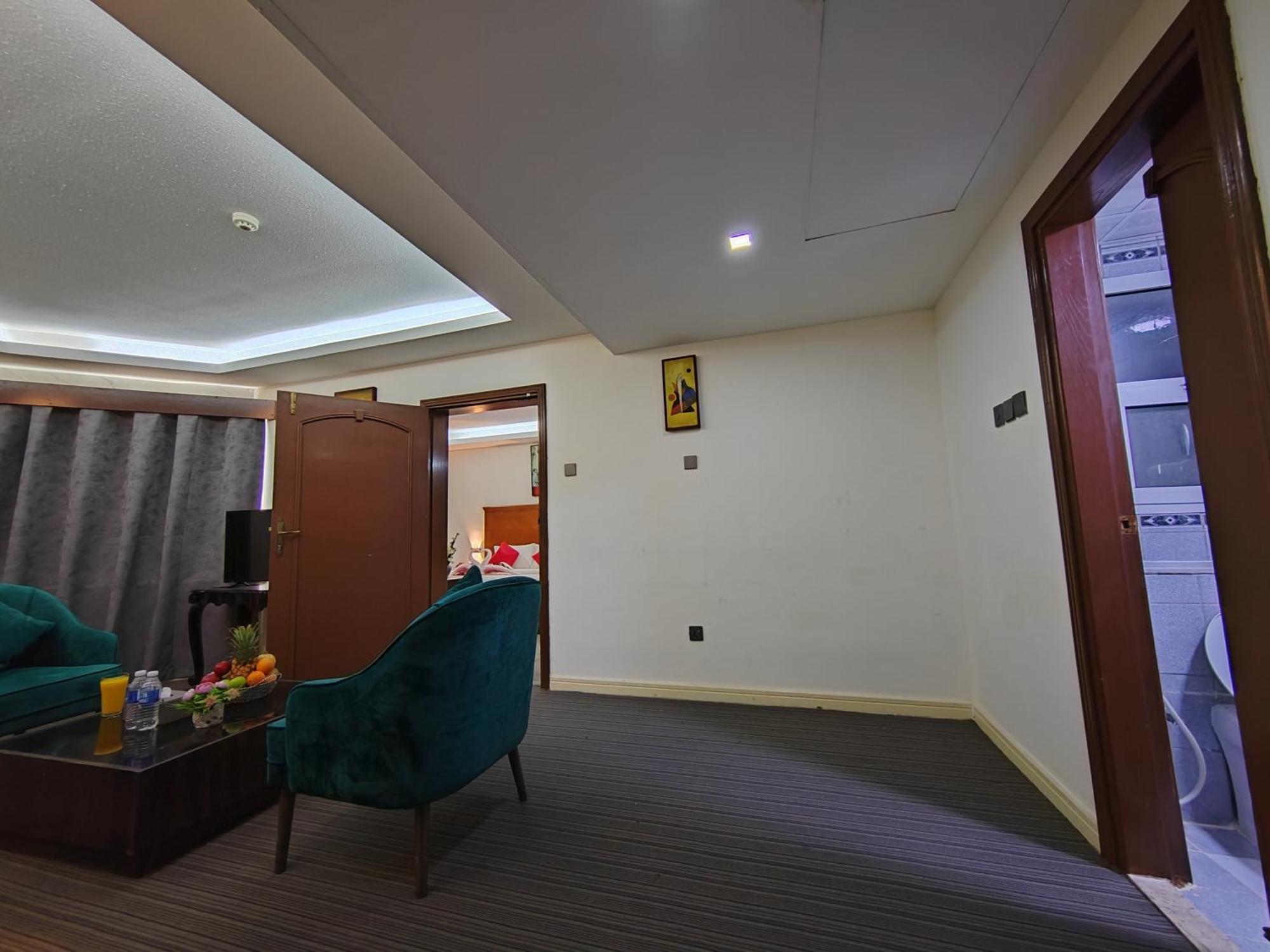 Le Paradise Palace فندق 3*