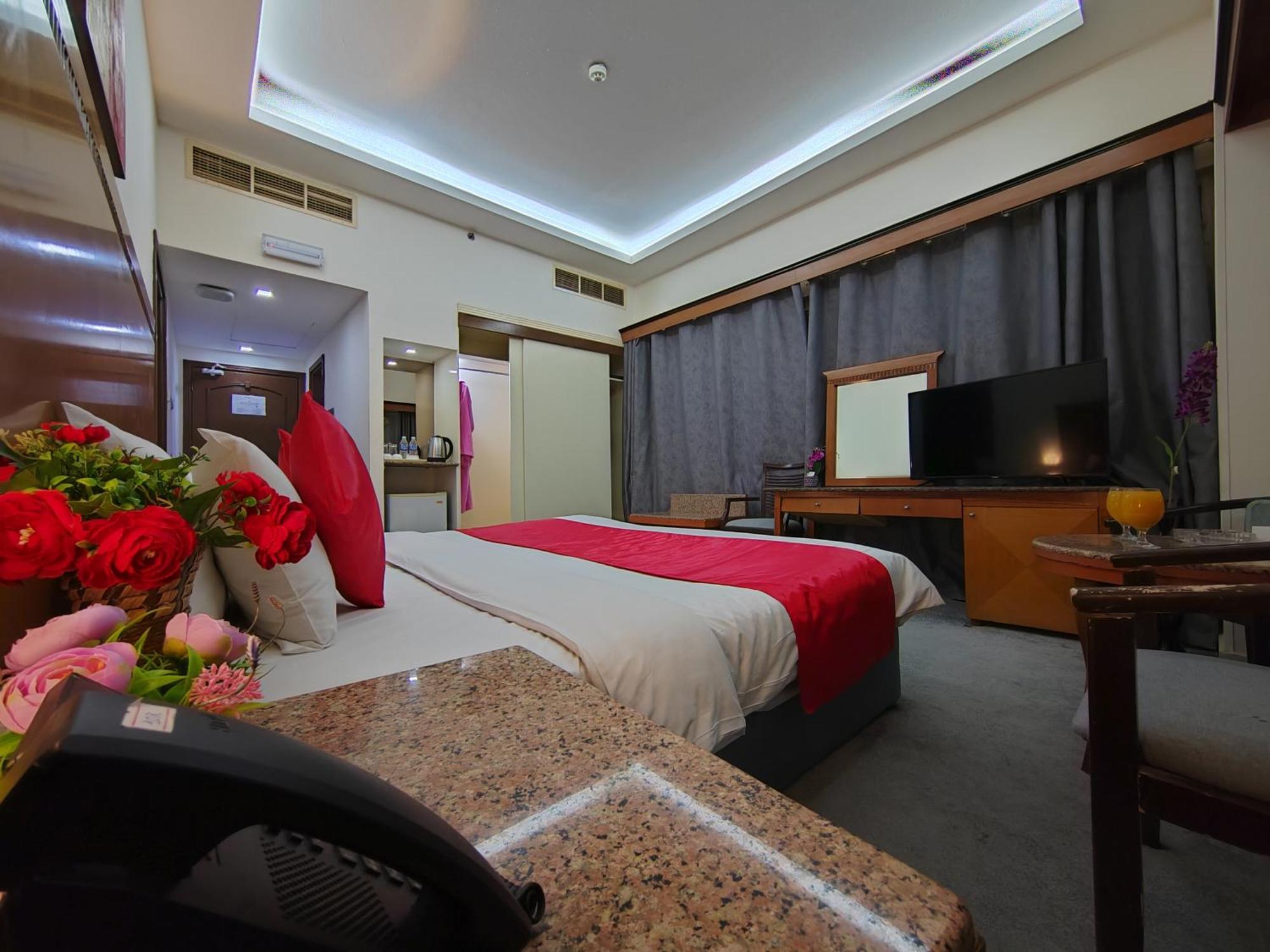 Le Paradise Palace فندق 3*