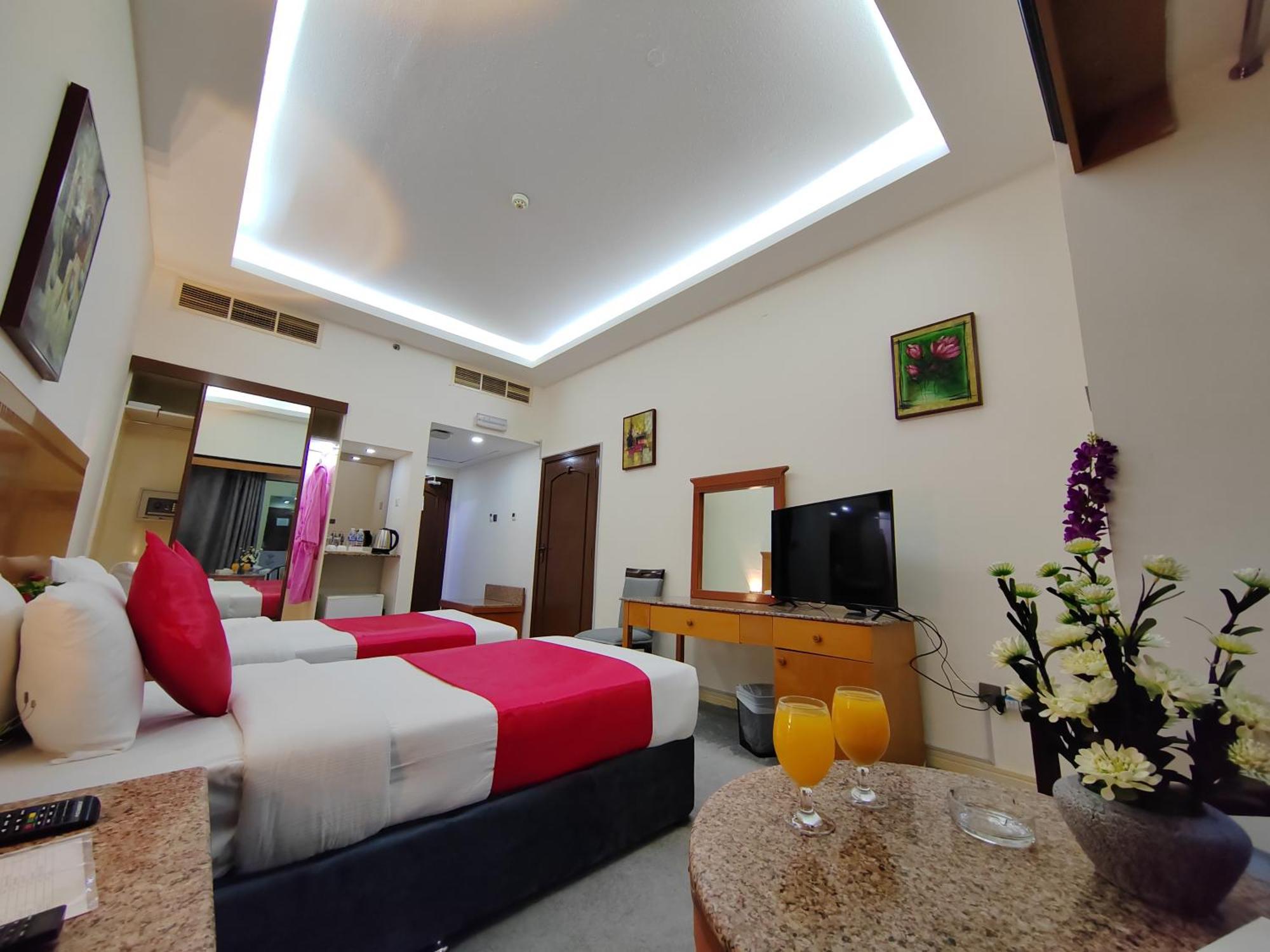 Готель Le Paradise Palace 3*